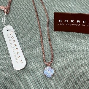 *NWT* Sorrelli Swarovski Crystal White Opal Rose Gold Necklace - 18"